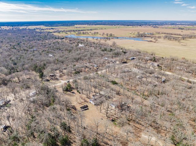 31724 Cane Drive, Kemp, TX 75143