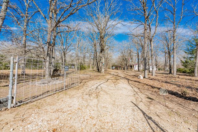 31724 Cane Drive, Kemp, TX 75143