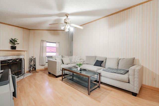 31724 Cane Drive, Kemp, TX 75143