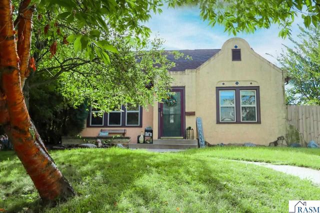 115 Hinckley Street, Mankato, MN 56001