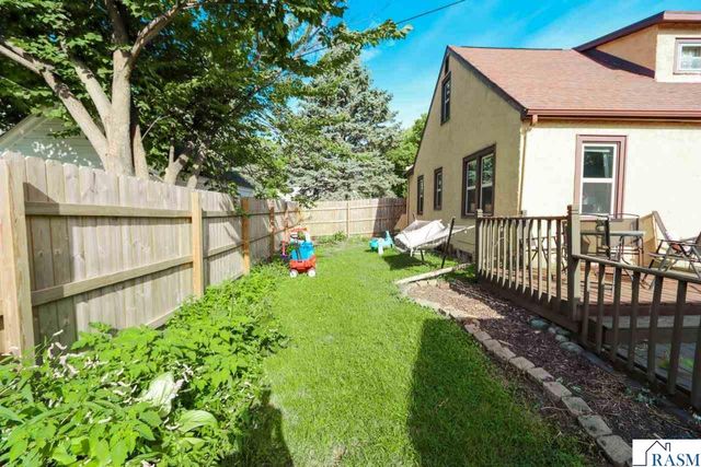 115 Hinckley Street, Mankato, MN 56001