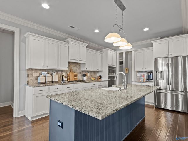 102 Stone River Road, Huntsville, AL 35811