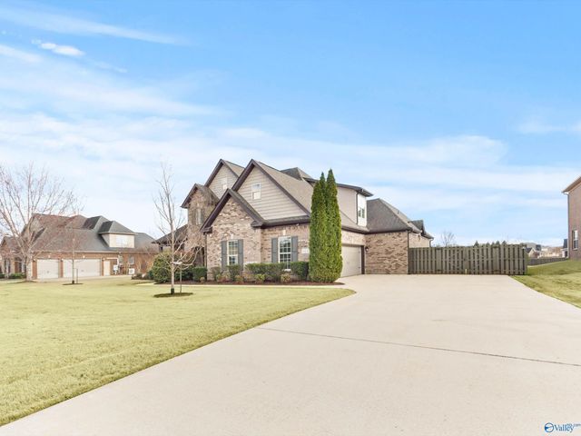 102 Stone River Road, Huntsville, AL 35811