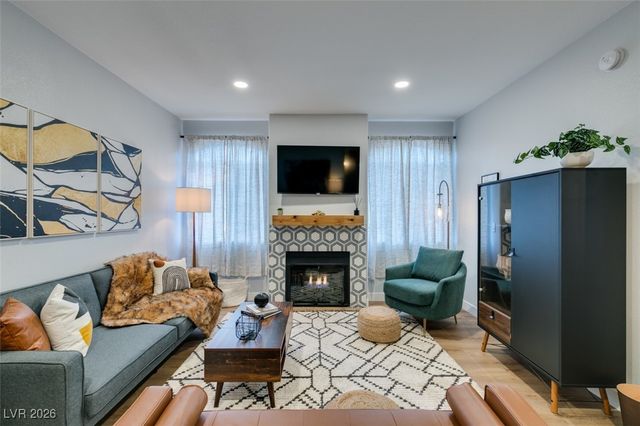 75 North Valle Verde Drive 1511, Henderson, NV 89074