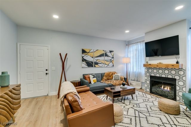 75 North Valle Verde Drive 1511, Henderson, NV 89074