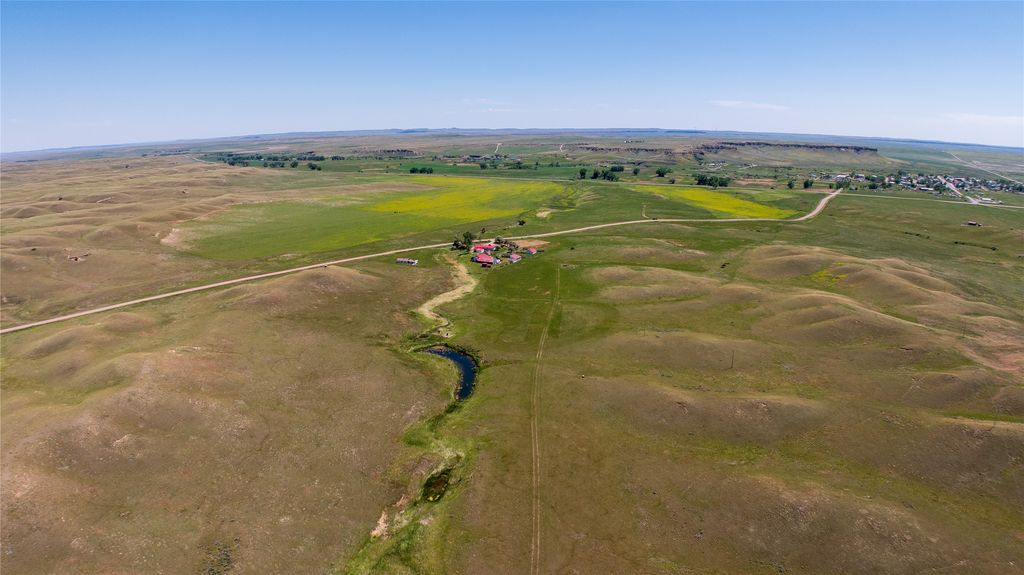 661 Dovetail Valentine Road, Winnett, MT 59087 photo 4