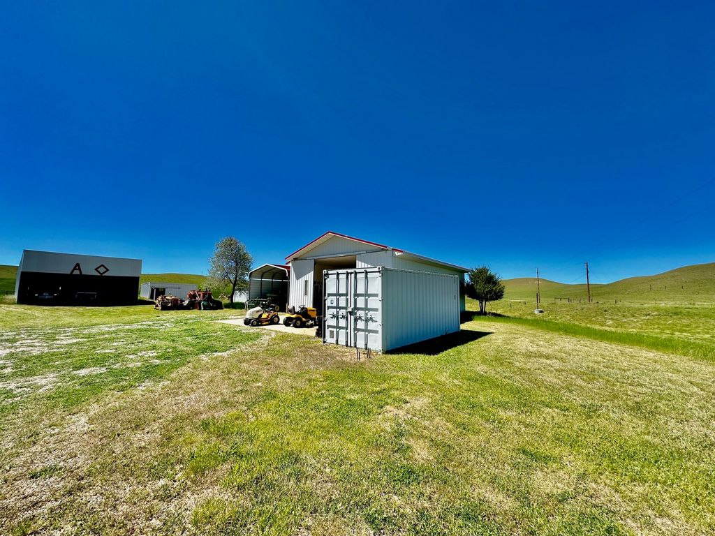 661 Dovetail Valentine Road, Winnett, MT 59087 photo 84