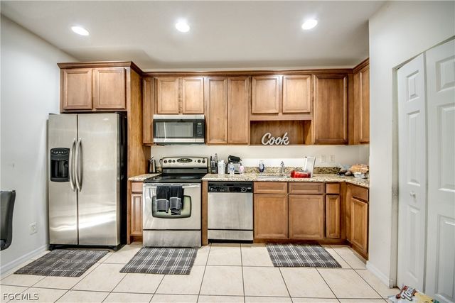 9957 Chiana CIR, Fort Myers, FL 33905