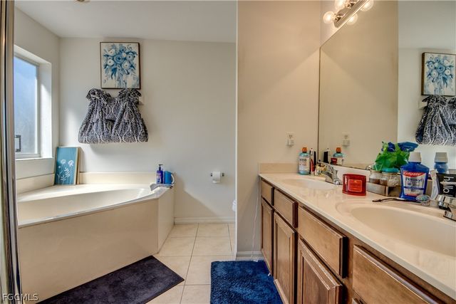 9957 Chiana CIR, Fort Myers, FL 33905