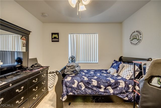 9957 Chiana CIR, Fort Myers, FL 33905