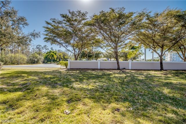 9957 Chiana CIR, Fort Myers, FL 33905