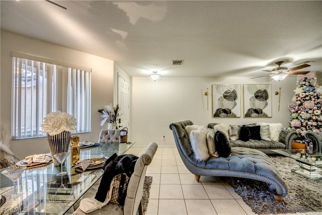 9957 Chiana CIR, Fort Myers, FL 33905