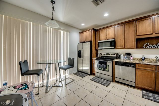 9957 Chiana CIR, Fort Myers, FL 33905