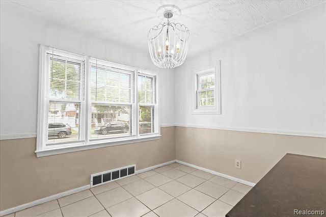 4200 Lois Street, Dearborn, MI 48126