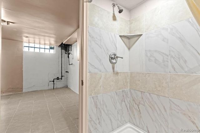 4200 Lois Street, Dearborn, MI 48126