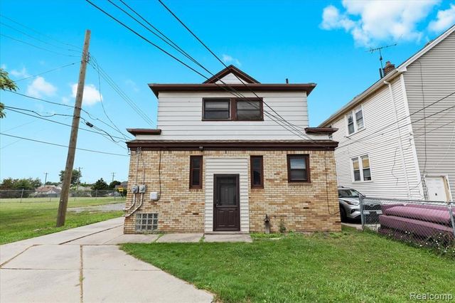 4200 Lois Street, Dearborn, MI 48126