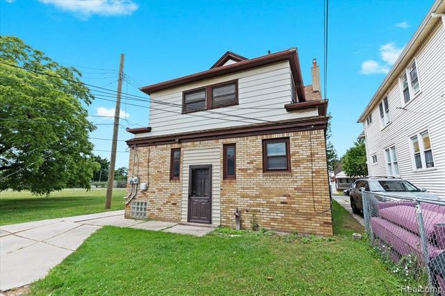 4200 Lois Street, Dearborn, MI 48126