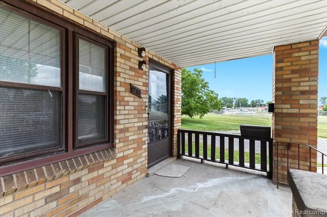 4200 Lois Street, Dearborn, MI 48126