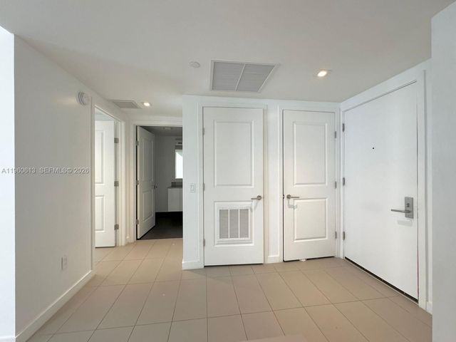 1600 NE 1st Ave 2517, Miami, FL 33132