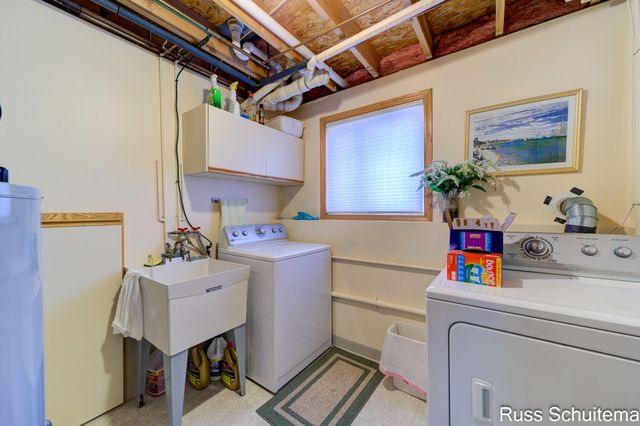 3759 W Fuller Drive, Fruitport Twp, MI 49444