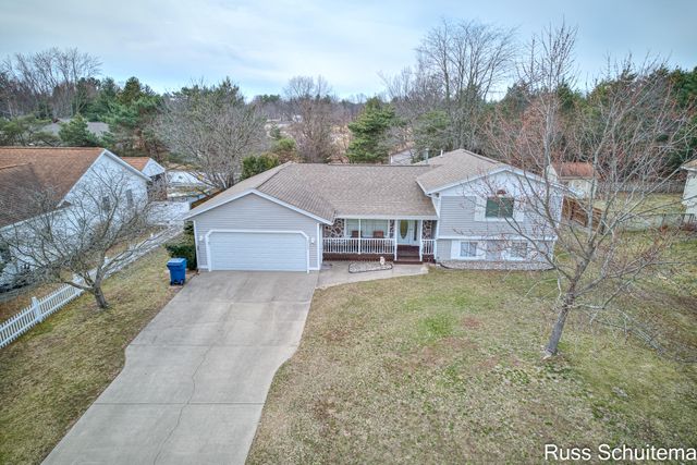 3759 W Fuller Drive, Fruitport Twp, MI 49444