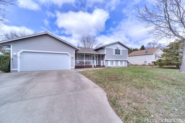 3759 W Fuller Drive, Fruitport Twp, MI 49444
