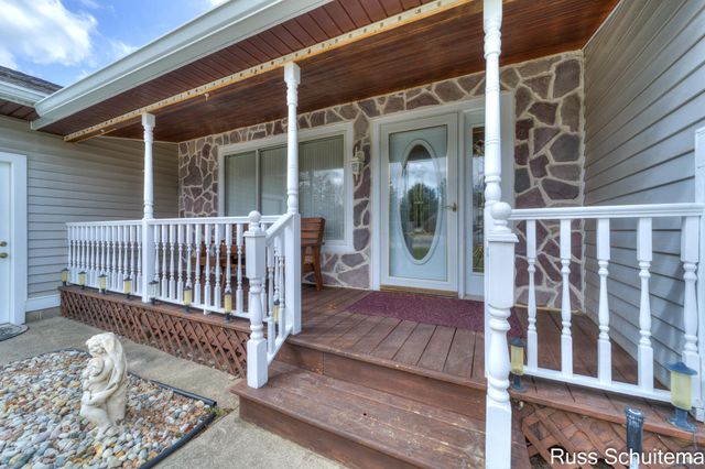 3759 W Fuller Drive, Fruitport Twp, MI 49444