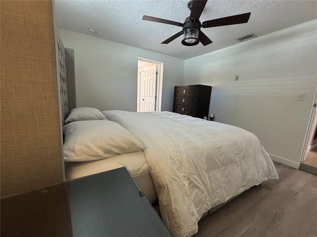 1138 51ST AVENUE N, St Petersburg, FL 33703