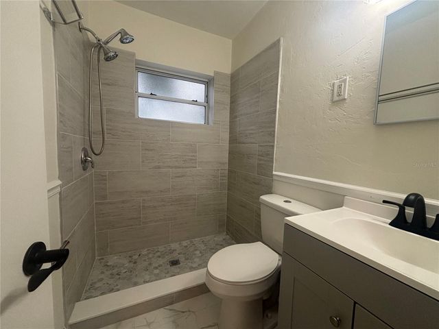 1138 51ST AVENUE N, St Petersburg, FL 33703