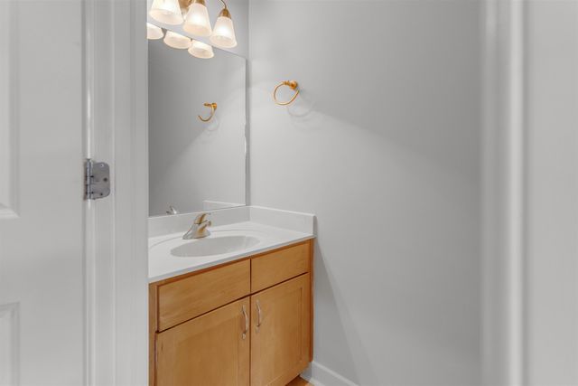 621 Denmark Dr Apt 201, Memphis, TN 38103