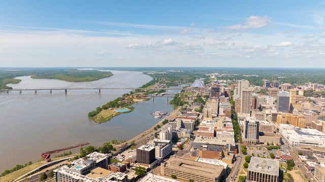 621 Denmark Dr Apt 201, Memphis, TN 38103