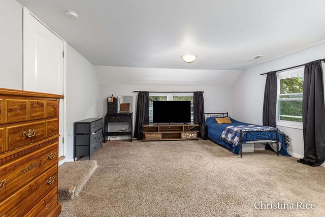 403 E Cass Street, Greenville, MI 48838