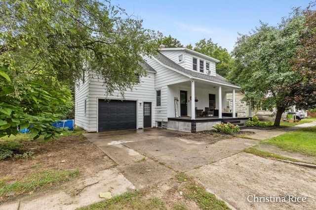 403 E Cass Street, Greenville, MI 48838