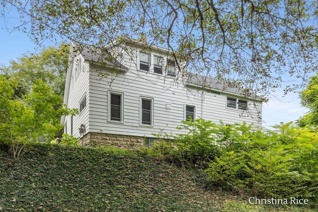 403 E Cass Street, Greenville, MI 48838