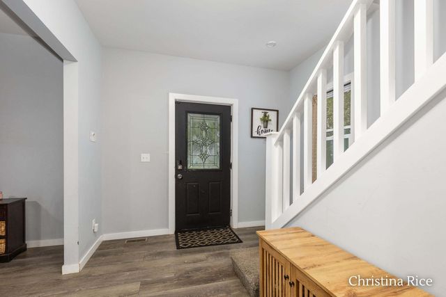 403 E Cass Street, Greenville, MI 48838