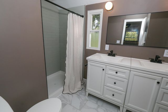 2441 Berwick Boulevard, Columbus, OH 43209