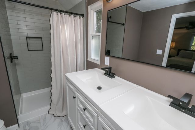 2441 Berwick Boulevard, Columbus, OH 43209