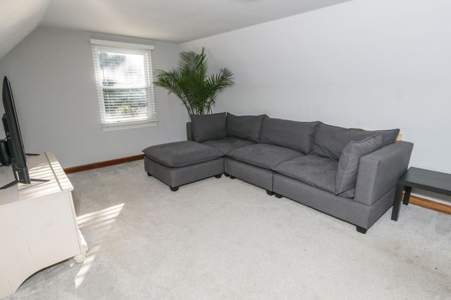 2441 Berwick Boulevard, Columbus, OH 43209