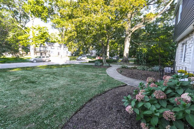 2441 Berwick Boulevard, Columbus, OH 43209