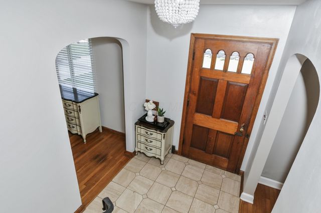 2441 Berwick Boulevard, Columbus, OH 43209