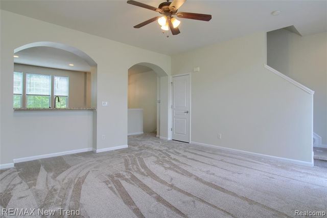 27976 Hopkins Drive, Novi, MI 48377
