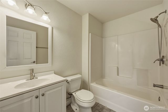 305 Market Street N, Bucoda, WA 98530