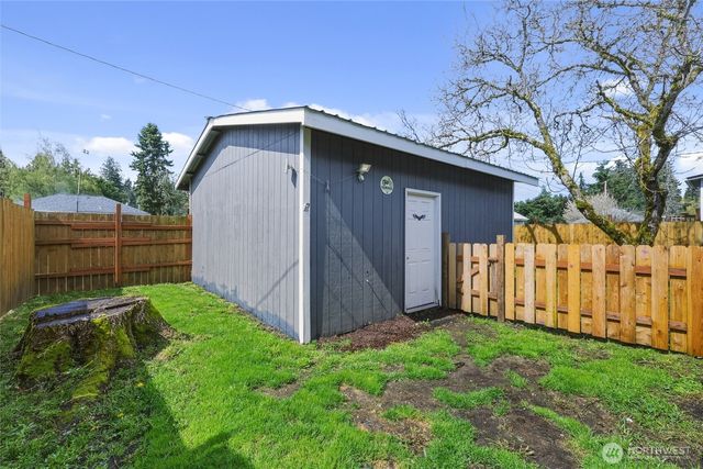 305 Market Street N, Bucoda, WA 98530