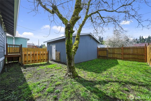 305 Market Street N, Bucoda, WA 98530