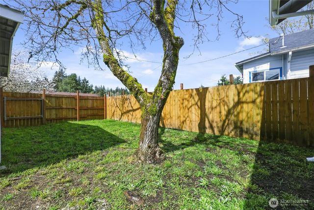305 Market Street N, Bucoda, WA 98530