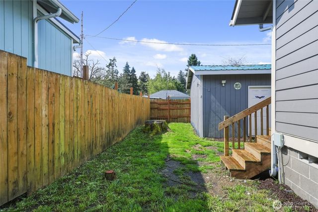 305 Market Street N, Bucoda, WA 98530