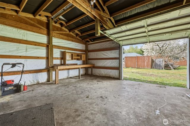 305 Market Street N, Bucoda, WA 98530