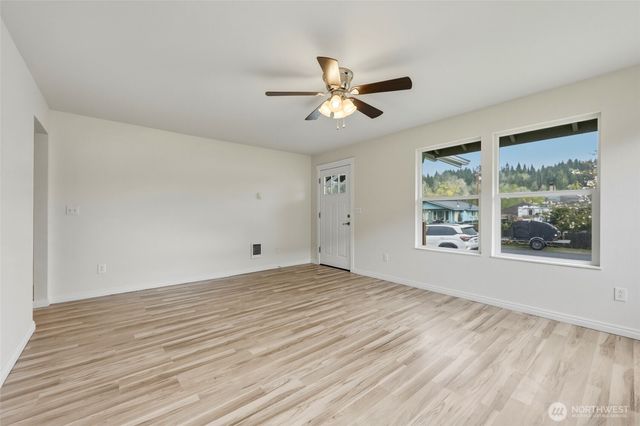 305 Market Street N, Bucoda, WA 98530
