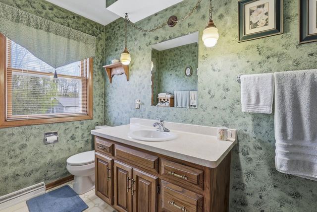 2511 S CARPENTER STREET, Appleton, WI 54915