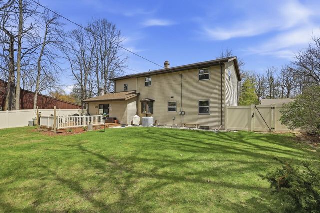 2511 S CARPENTER STREET, Appleton, WI 54915